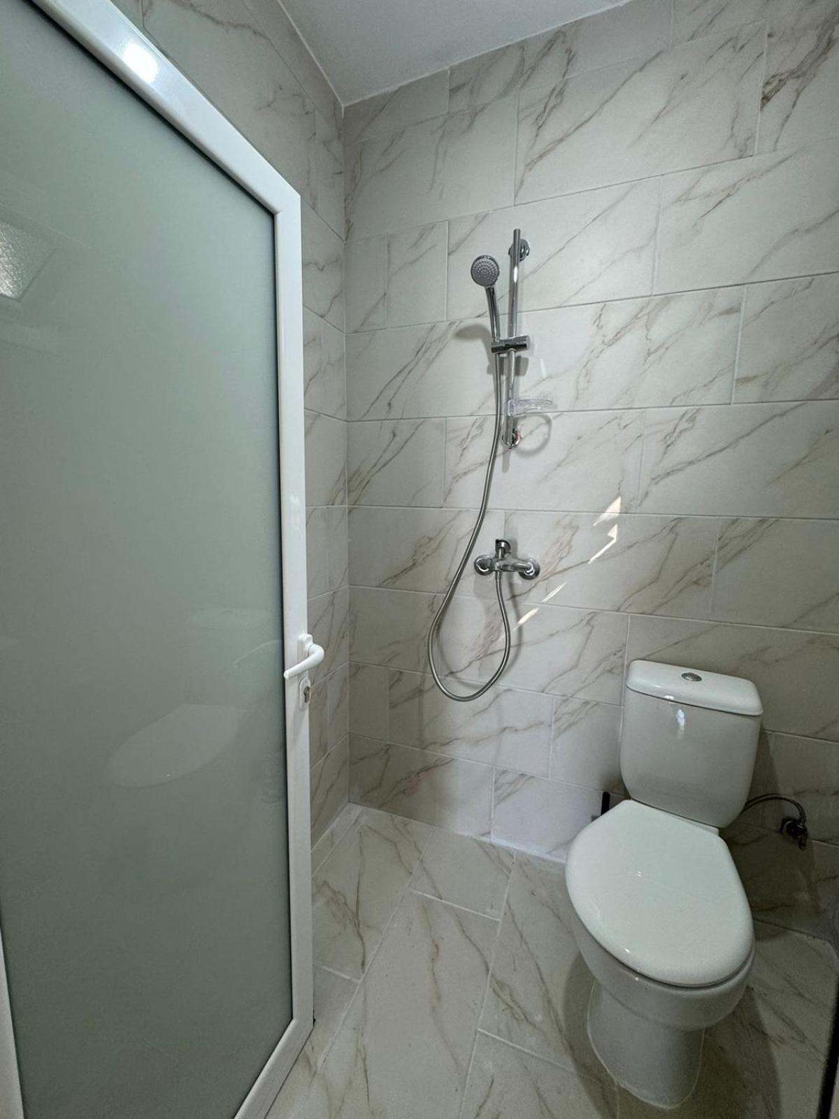 Miri Apartments Sarandë エクステリア 写真