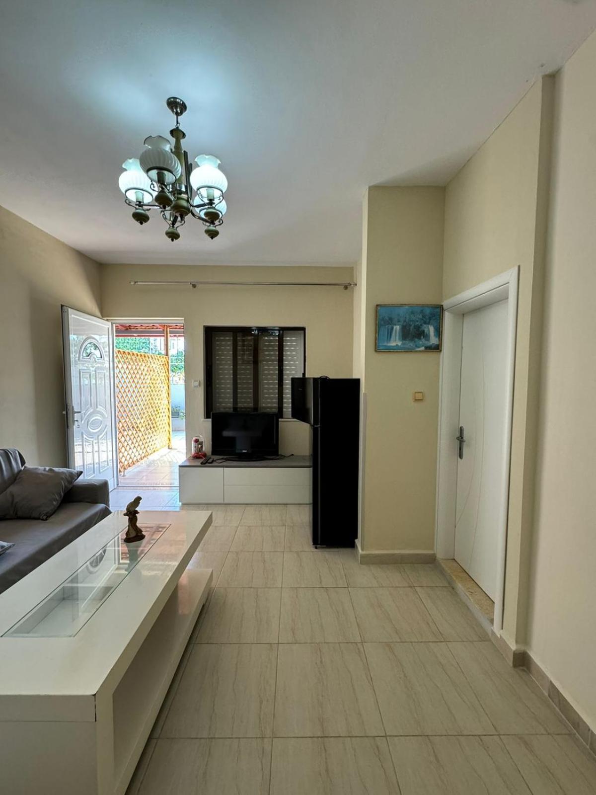 Miri Apartments Sarandë エクステリア 写真
